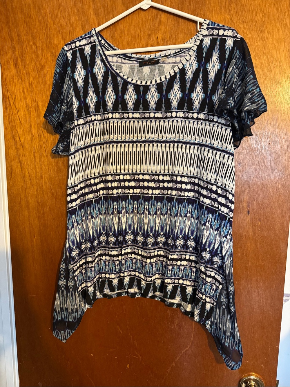 FYLO Blue and White Geometric Short Sleeve Tunic